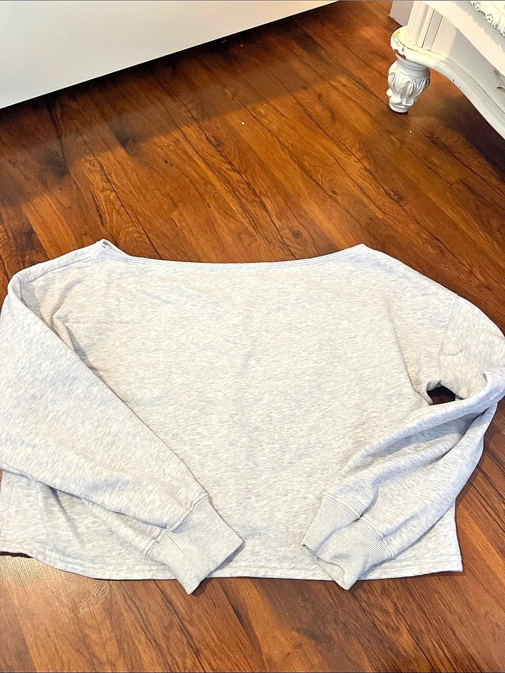 Hollister Easy Off-the-Shoulder Sweatshirt Gray XS